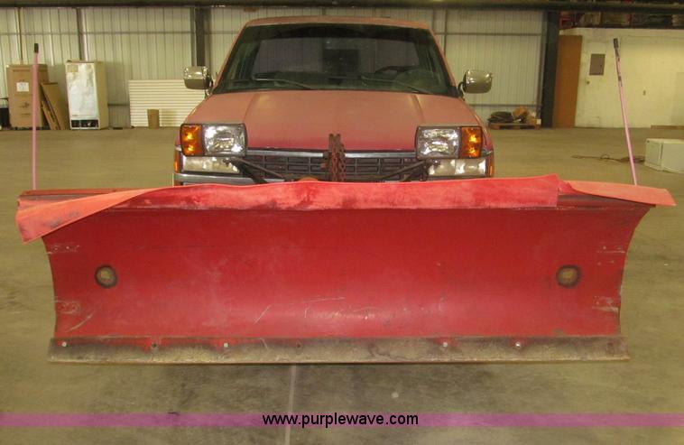 image for item F7119 1991 Chevrolet Silverado 2500 pickup truck