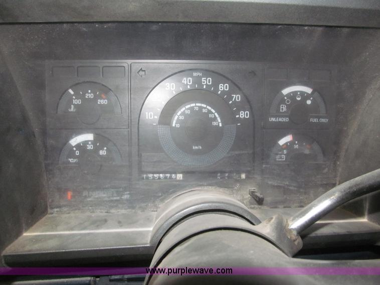 image for item F7119 1991 Chevrolet Silverado 2500 pickup truck