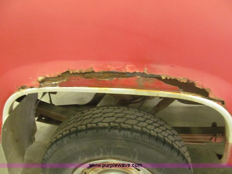 image for item F7119 1991 Chevrolet Silverado 2500 pickup truck