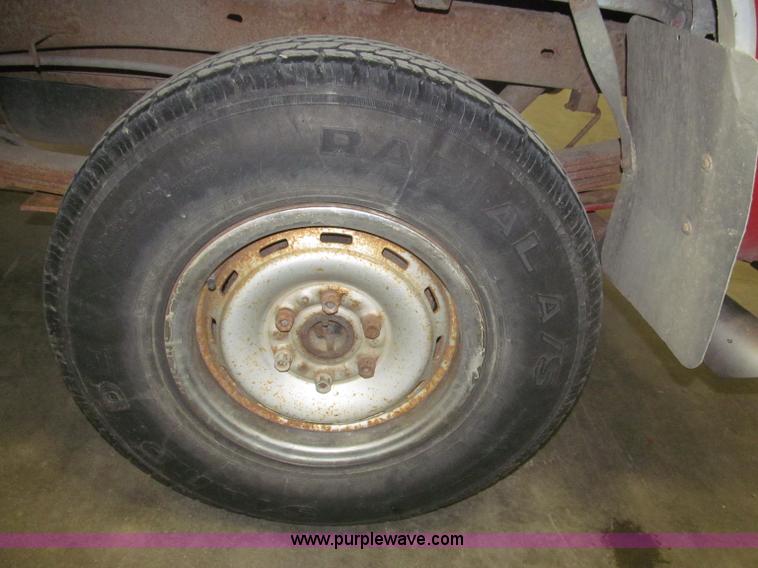 image for item F7119 1991 Chevrolet Silverado 2500 pickup truck