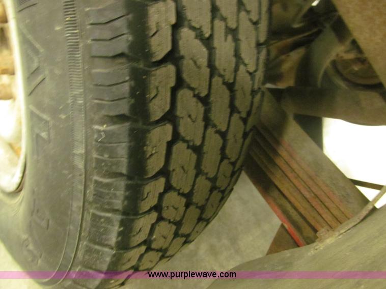 image for item F7119 1991 Chevrolet Silverado 2500 pickup truck