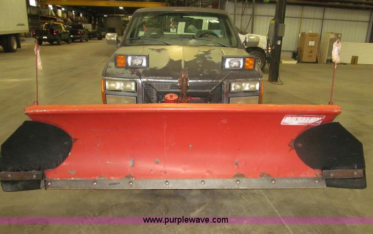 image for item F7120 1992 GMC Sierra 1500 SLE pickup truck