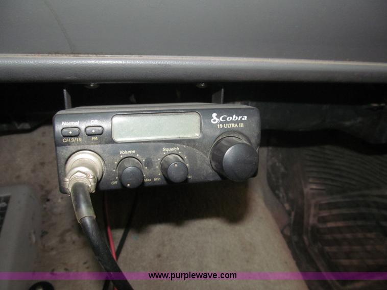 image for item F7120 1992 GMC Sierra 1500 SLE pickup truck