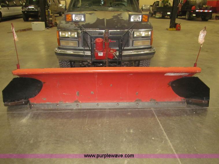 image for item F7120 1992 GMC Sierra 1500 SLE pickup truck