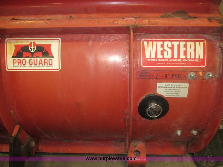 image for item F7120 1992 GMC Sierra 1500 SLE pickup truck