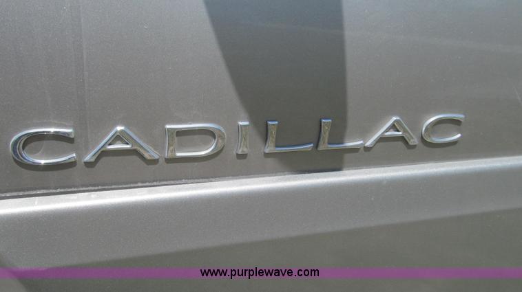 image for item G2093 2000 Cadillac Escalade SUV
