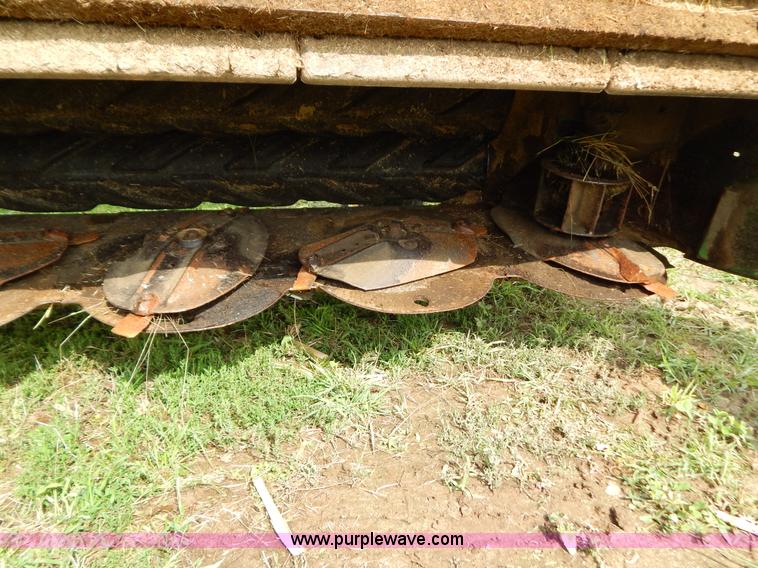 image for item G3341 1998 John Deere 935 disc mower conditioner