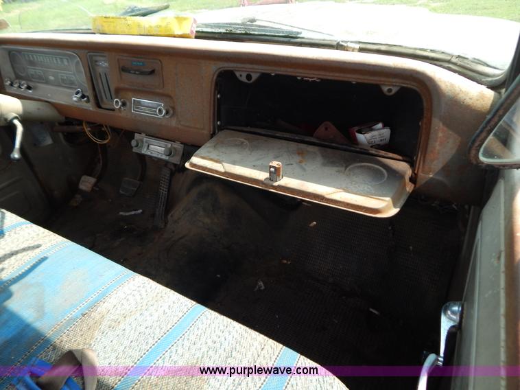 image for item G3439 1966 Chevrolet C1500 pickup truck