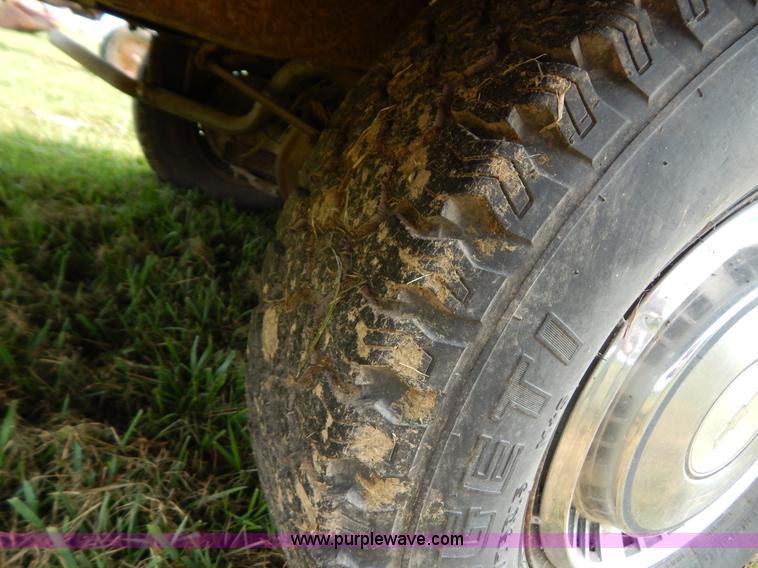 image for item G3439 1966 Chevrolet C1500 pickup truck