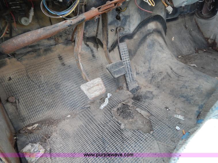 image for item G3439 1966 Chevrolet C1500 pickup truck