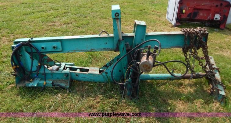 image for item G3445 Fifth wheel tow dolly