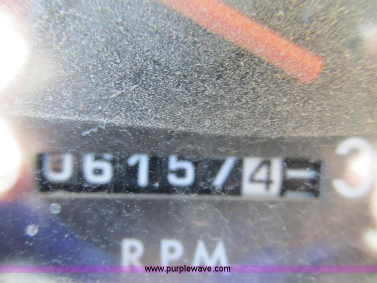 image for item G9441 2000 Freightliner Thomas school bus