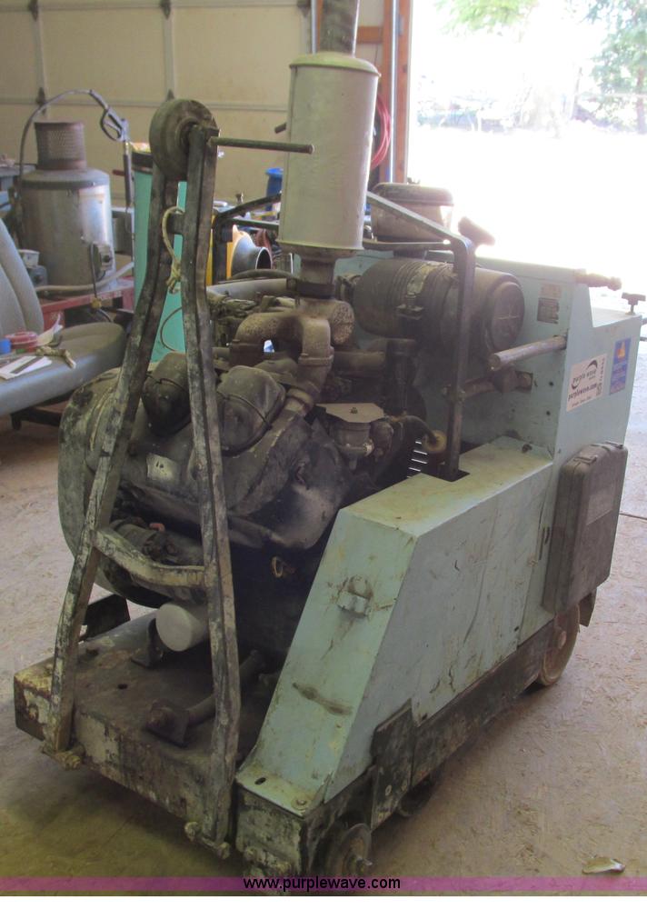 image for item G9442 Target V465D1 concrete saw