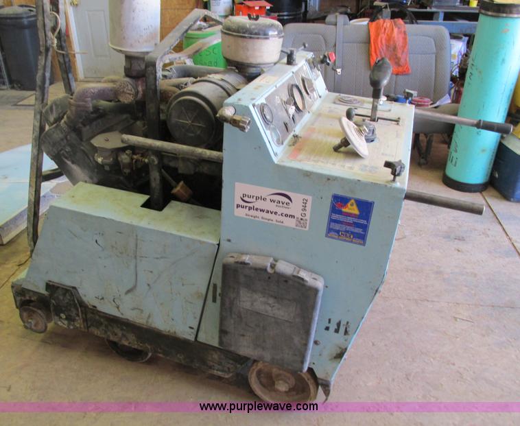 image for item G9442 Target V465D1 concrete saw