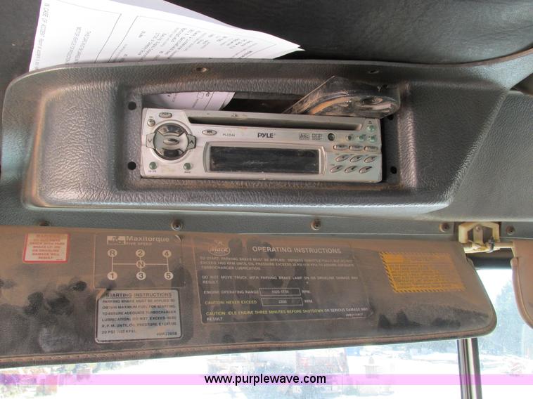 image for item G9444 1989 Mack Econodyne R690ST dump truck