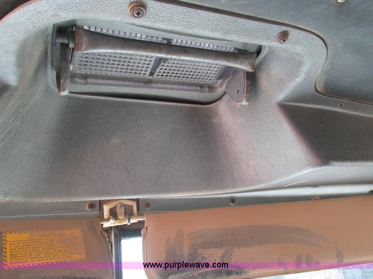 image for item G9444 1989 Mack Econodyne R690ST dump truck