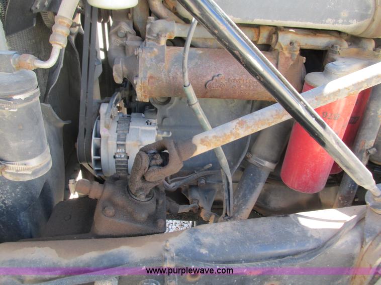 image for item G9444 1989 Mack Econodyne R690ST dump truck