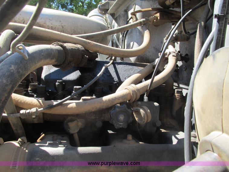 image for item G9444 1989 Mack Econodyne R690ST dump truck