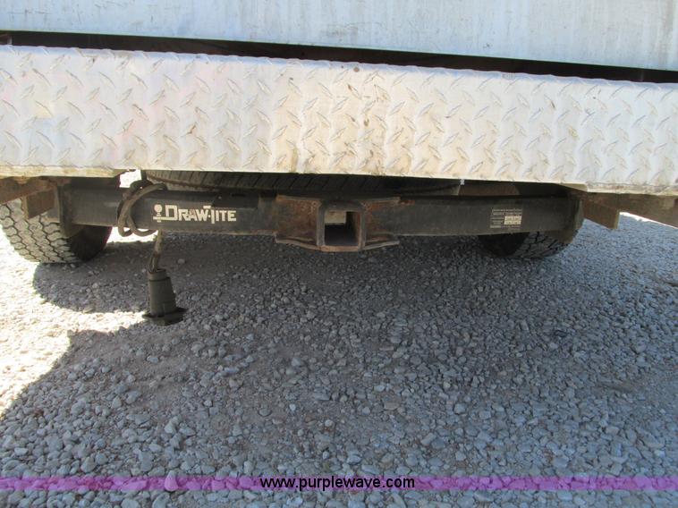 image for item G9445 1999 Ford F250 Super Duty utility truck