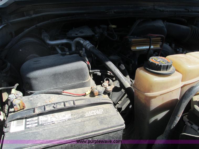 image for item G9445 1999 Ford F250 Super Duty utility truck