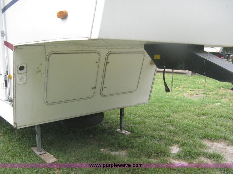 image for item H6375 1998 Cardinal LX fifth wheel camper