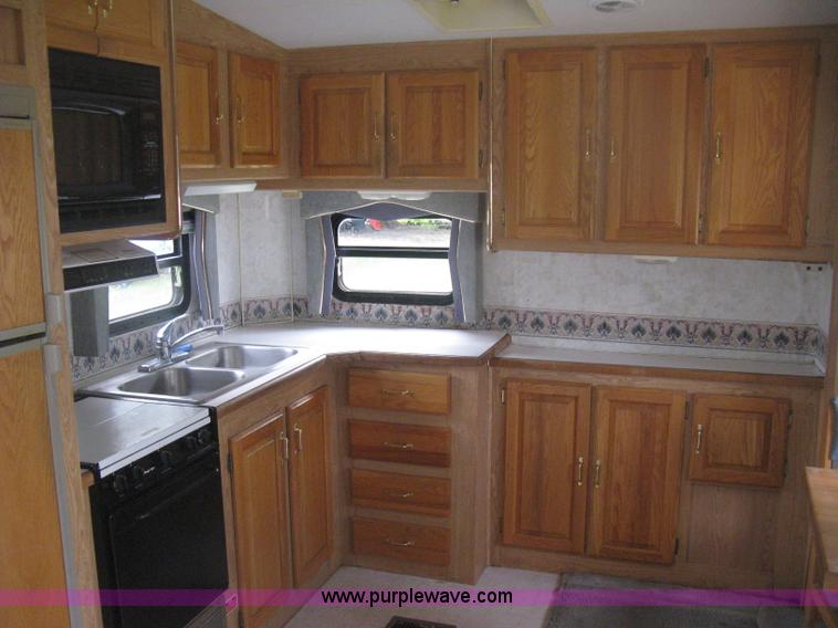 image for item H6375 1998 Cardinal LX fifth wheel camper