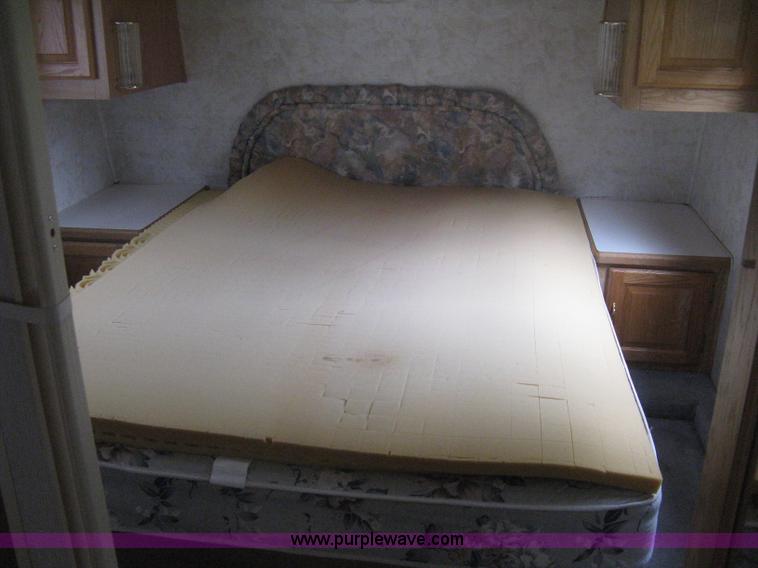 image for item H6375 1998 Cardinal LX fifth wheel camper