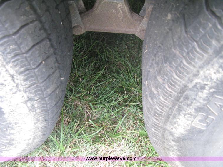 image for item H6375 1998 Cardinal LX fifth wheel camper