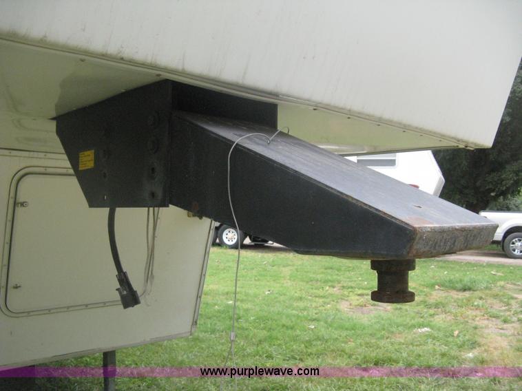 image for item H6375 1998 Cardinal LX fifth wheel camper