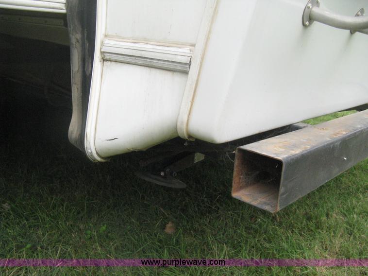 image for item H6375 1998 Cardinal LX fifth wheel camper