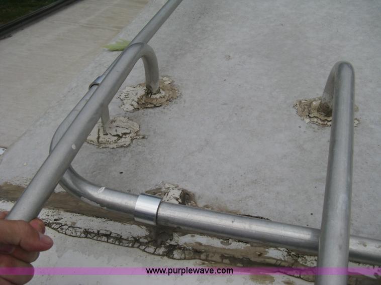 image for item H6375 1998 Cardinal LX fifth wheel camper