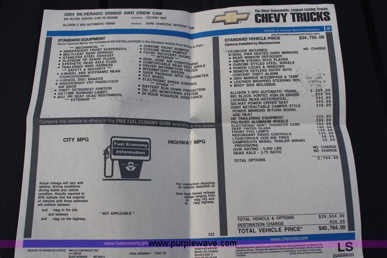 image for item H6843 2004 Chevrolet Silverado 2500HD Crew Cab pickup truck