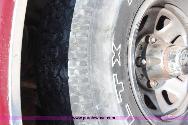 image for item H6930 1990 Ford F150 pickup truck