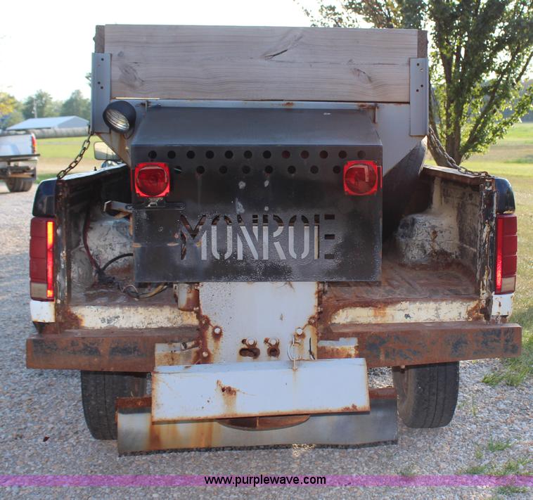 image for item H6997 1986 Ford F250 pickup truck