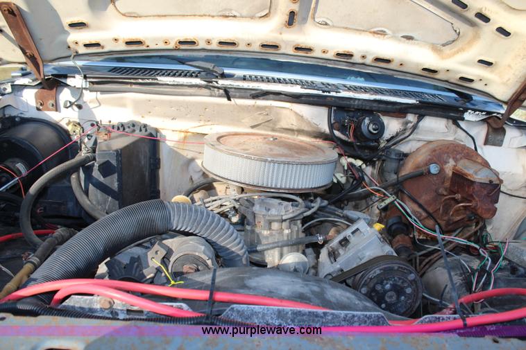 image for item H6997 1986 Ford F250 pickup truck