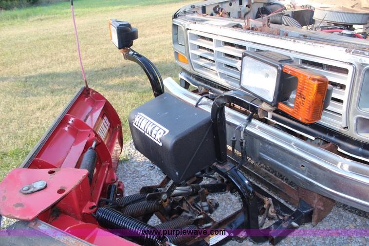 image for item H6997 1986 Ford F250 pickup truck