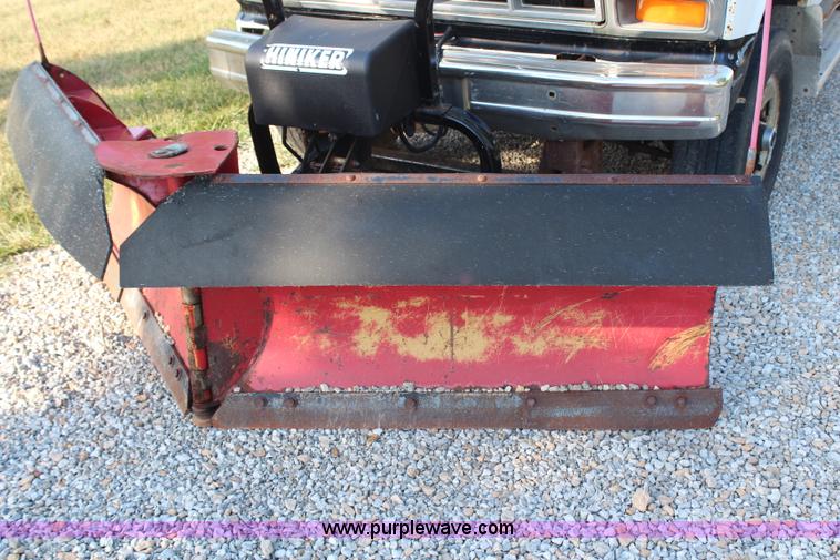 image for item H6997 1986 Ford F250 pickup truck