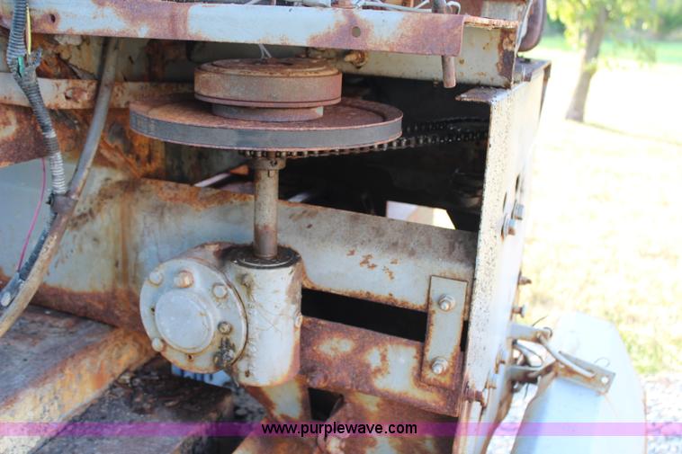 image for item H6997 1986 Ford F250 pickup truck