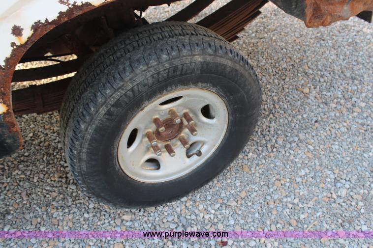 image for item H6997 1986 Ford F250 pickup truck