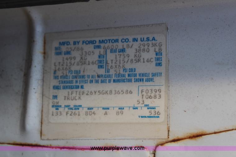 image for item H6997 1986 Ford F250 pickup truck