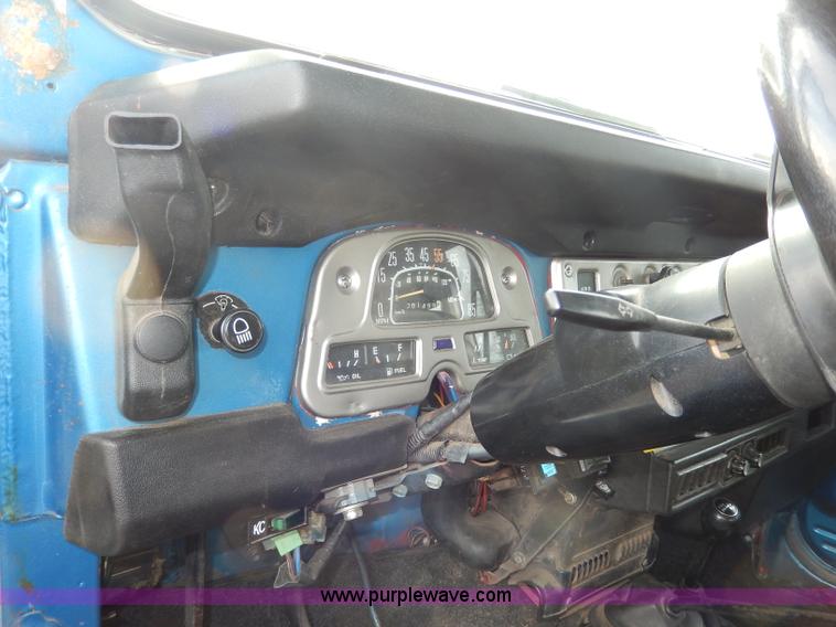 image for item I4272 1983 Toyota Land Cruiser SUV