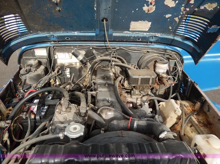 image for item I4272 1983 Toyota Land Cruiser SUV