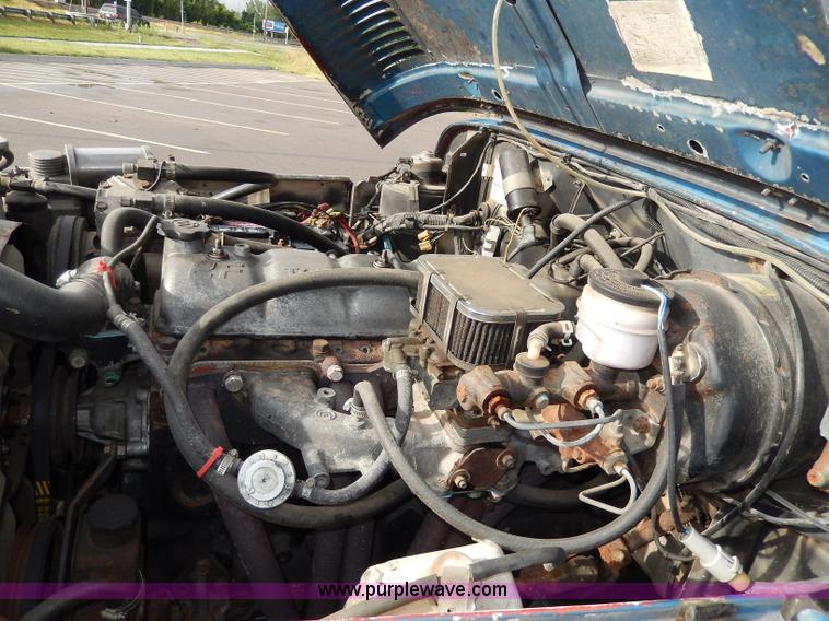 image for item I4272 1983 Toyota Land Cruiser SUV