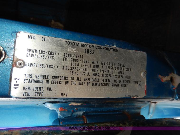 image for item I4272 1983 Toyota Land Cruiser SUV