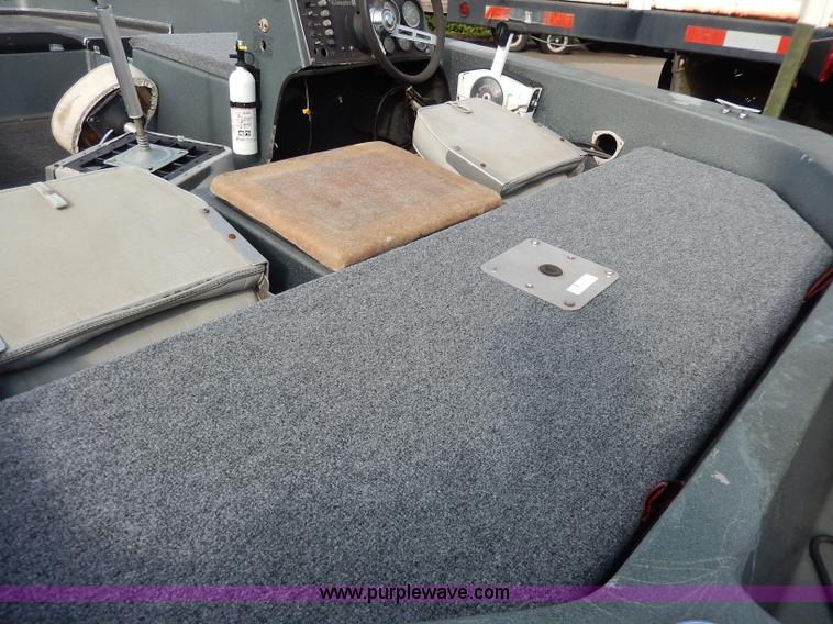 image for item I4299 1976 Champion 17' fiberglass boat