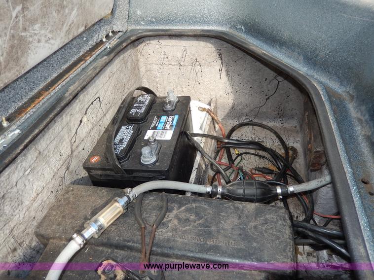 image for item I4299 1976 Champion 17' fiberglass boat