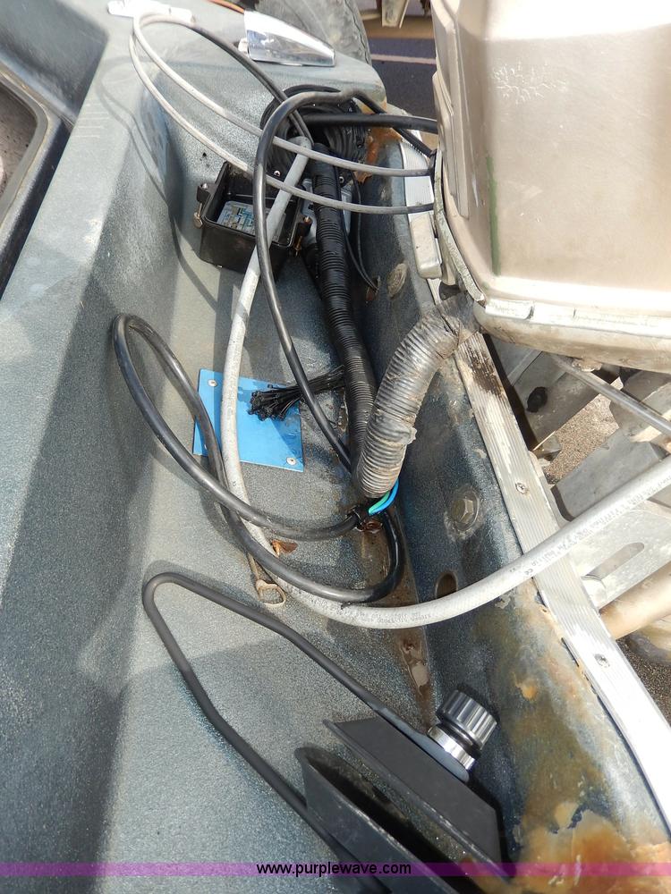 image for item I4299 1976 Champion 17' fiberglass boat