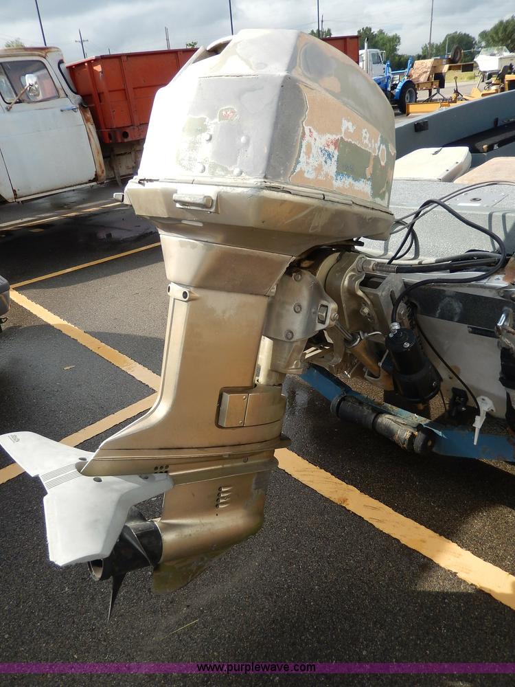 image for item I4299 1976 Champion 17' fiberglass boat