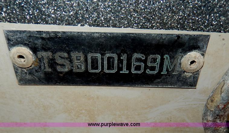 image for item I4299 1976 Champion 17' fiberglass boat