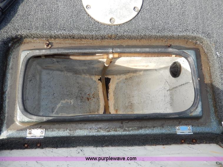 image for item I4299 1976 Champion 17' fiberglass boat